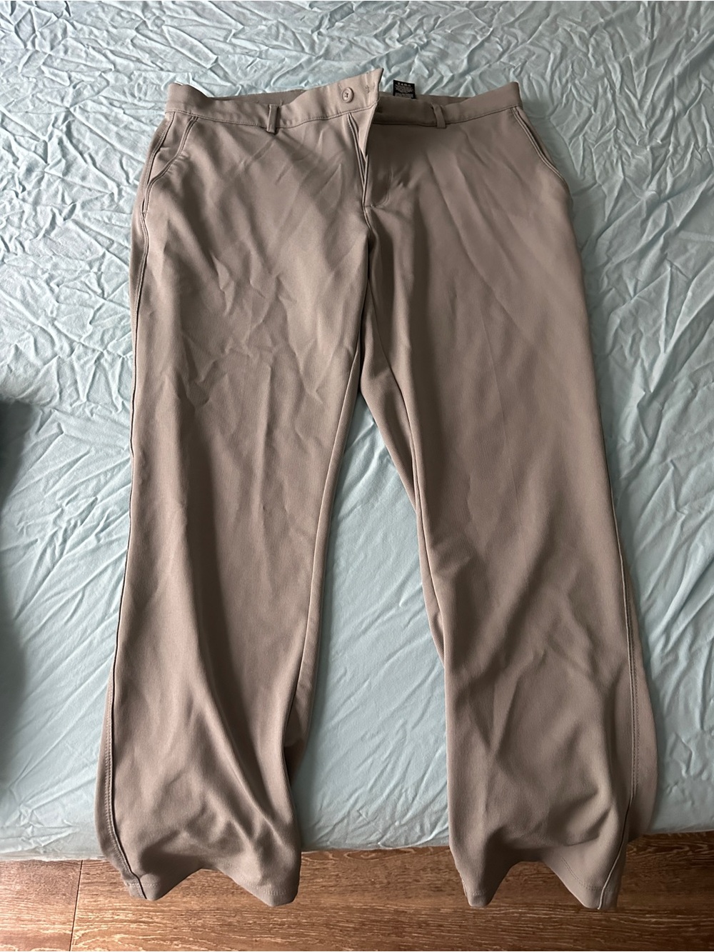 Greg Norman Collection Men's Chinos in Light Taupe